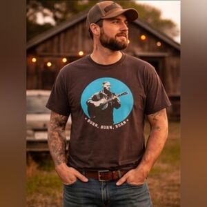 Zach Bryan Official Tour Merch Graphic Tee Size Medium NEW! BURN BURN